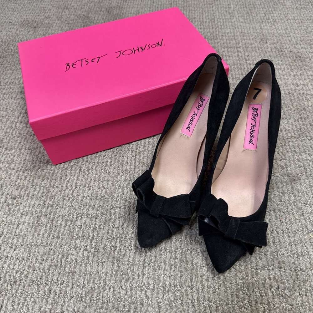 Betsey Johnson Heels Black Suede Women's Size 7